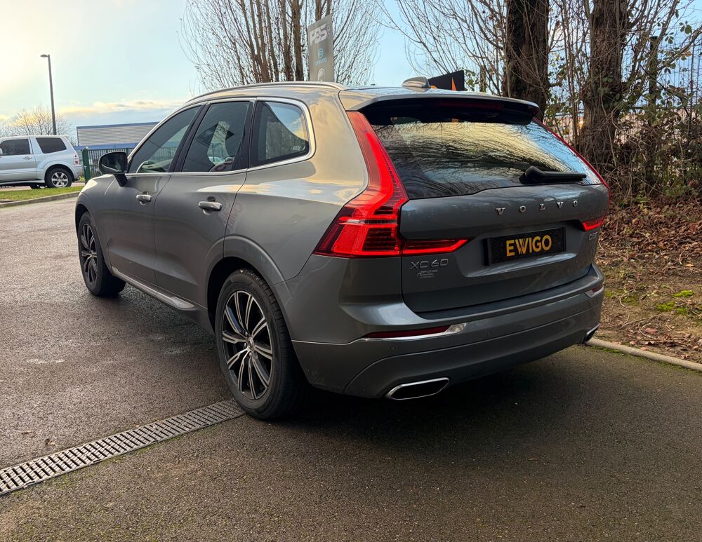 XC60 2.0 D5 MOMENTUM 235CH AWD BVA - TOIT OUVRANT PANO - SON B&W 2017 occasion 76150 Saint-Jean-du-Cardonnay