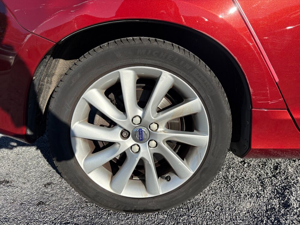 V60 2.0 D2 120ch X&Eacute;NIUM GEARTRONIC BVA 6 / ENTRETIEN CONSTRUCTEU 2016 occasion 64122 Urrugne