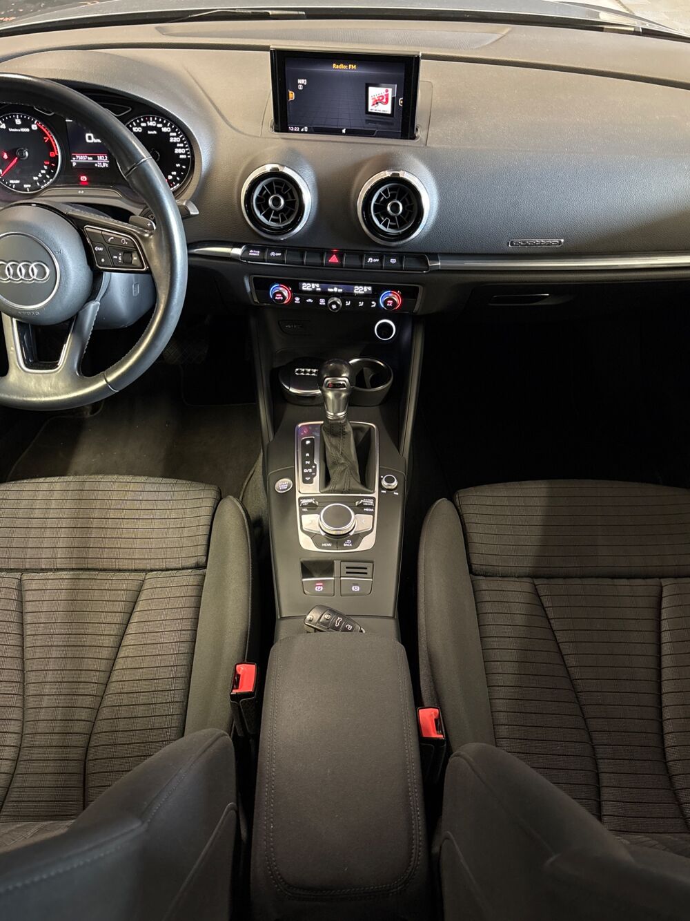 A3 SPORTBACK 40 TFSI 190CH SPORT QUATTRO - S tronic 7 - ATTELAG 2019 occasion 69400 Arnas