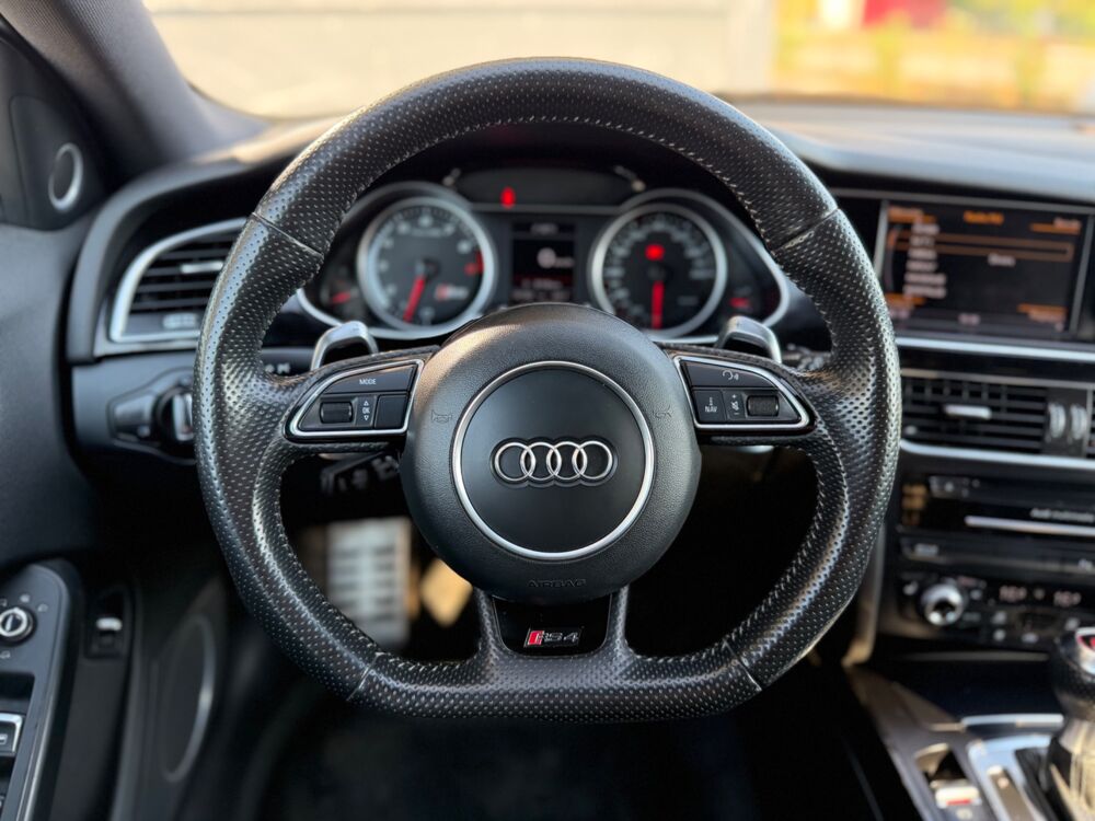 RS4 AVANT 4.2 FSI 450CH QUATTRO S-TRONIC BVA 2013 occasion 26000 Valence