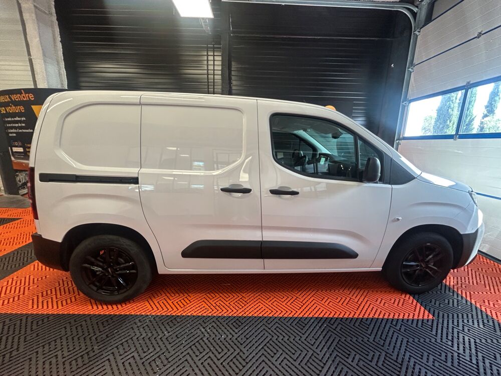 Partner FOURGON 1.5 BLUEHDI 100 650KG L1 M PACK ASPHALT CONNECT STAR 2025 occasion 83600 Fr&eacute;jus