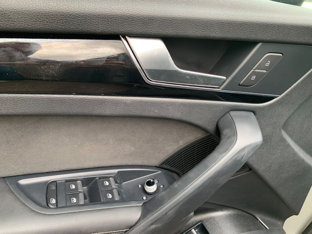 Q5 Sportback 55 TFSI e 367ch S line quattro S tronic 7 2021 occasion 69420 Ampuis