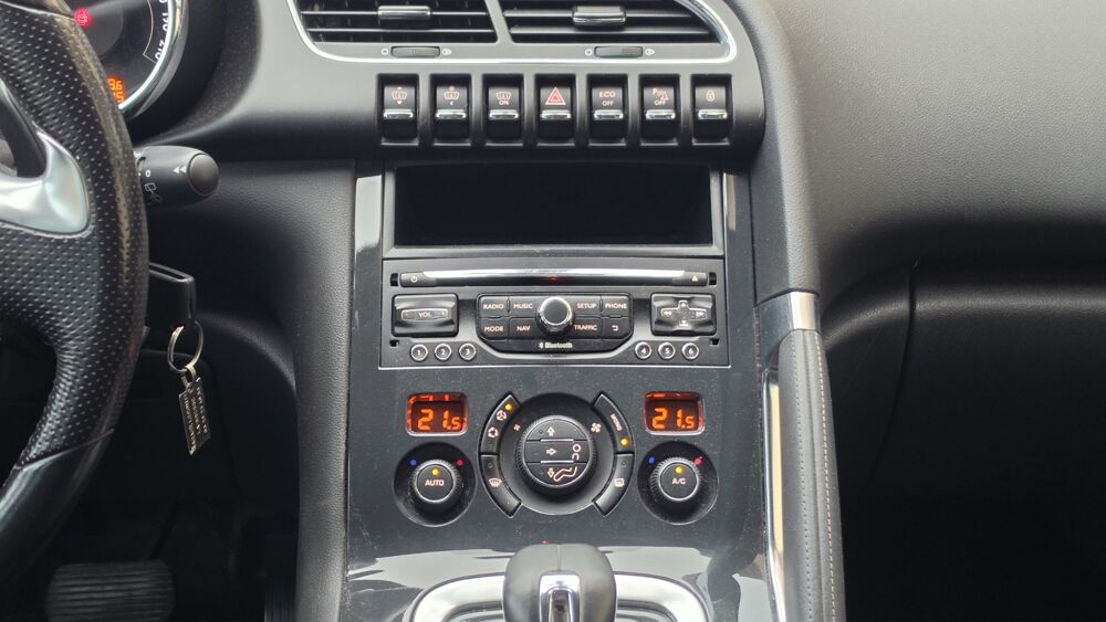 3008 2.0 HYBRID4 E-HDI 200H 165 ch FULL-HYBRID 4X4 ETG BVA S&S- G 2014 occasion 68000 Colmar