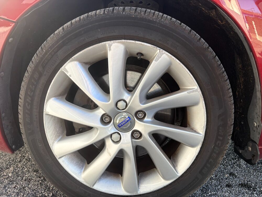 V60 2.0 D2 120ch X&Eacute;NIUM GEARTRONIC BVA 6 / ENTRETIEN CONSTRUCTEU 2016 occasion 64122 Urrugne