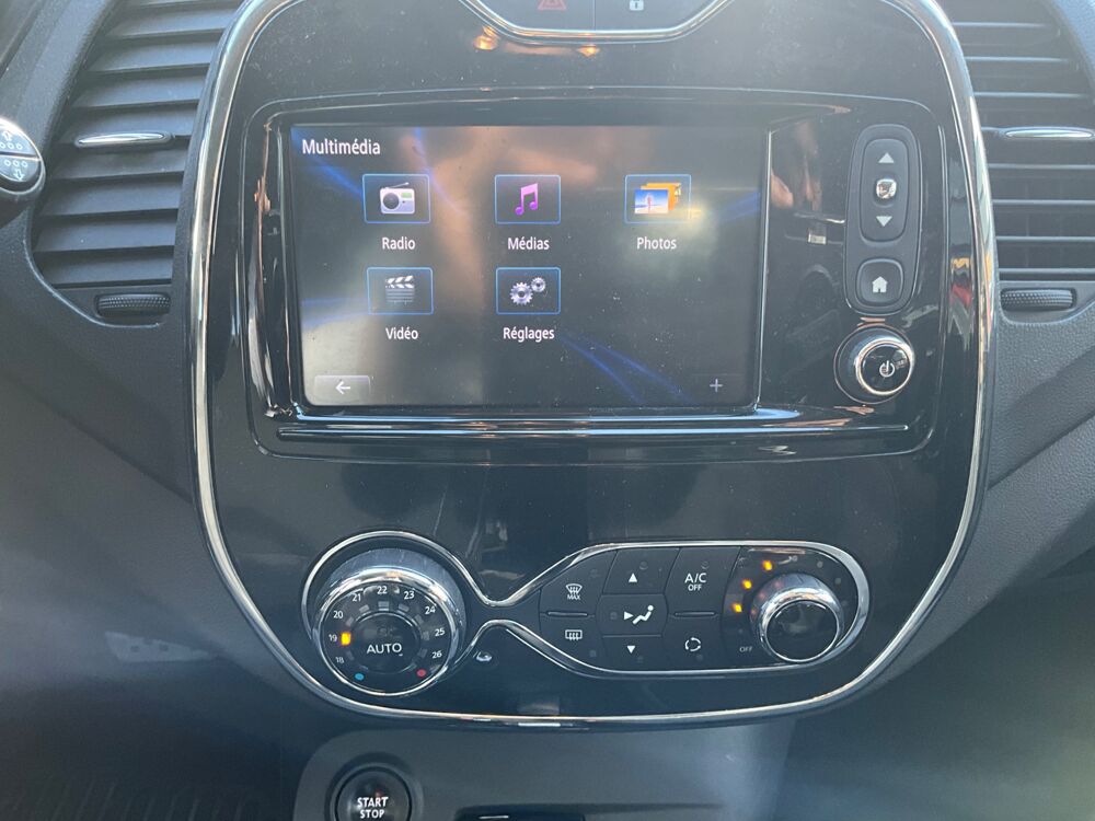 Captur 1.5 DCI 90 INTENS EDC / Distribution a jour / Entretien Fait 2016 occasion 17000 La Rochelle