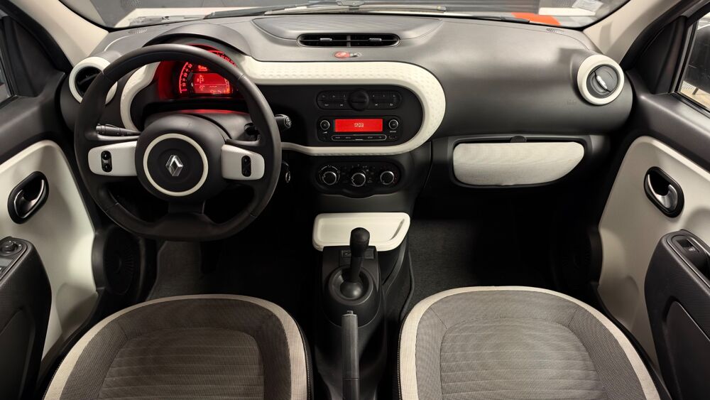 Twingo III 0.9 TCe 90 LIMITED 2017 EDC // ENTRETIEN CONSTRUCTEUR 2018 occasion 34430 Saint-Jean-de-V&eacute;das