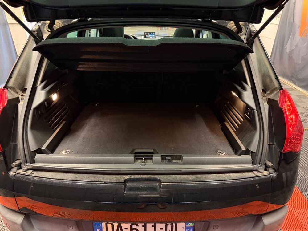 3008 GENERATION-I 1.6 HDI 115 Ch ALLURE GPS/ RADAR DE RECUL 2013 occasion 24750 Tr&eacute;lissac