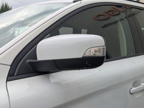 XC60 2.4 D3 165cv KINETIC AWD / PREMIERE MAIN / ATTELAGE / RADAR 2011 occasion 69420 Ampuis