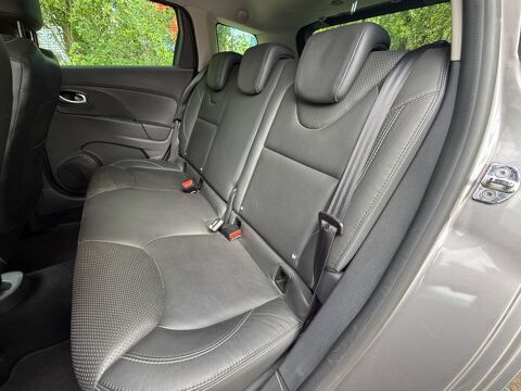 Clio 1.5 DCI ICONIC 90CH - CAMERA DE RECUL-SIEGES CHAUFFANT-CLIMA 2016 occasion 76150 Saint-Jean-du-Cardonnay