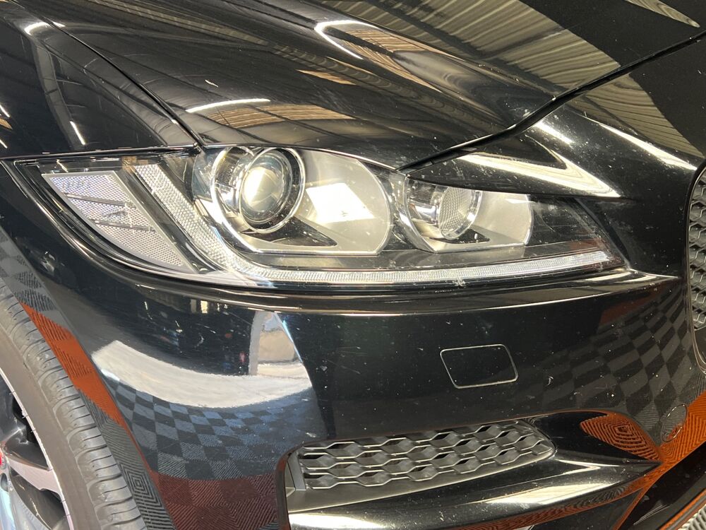 F-PACE 3.0 V6 300ch BVA BLACK LIMITED TOIT PANORAMIQUE 2017 occasion 26100 Romans-sur-Is&egrave;re