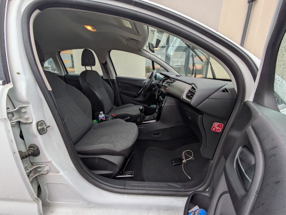 C3 GENERATION-II 1.4 HDI 70ch 2015 occasion 69420 Ampuis