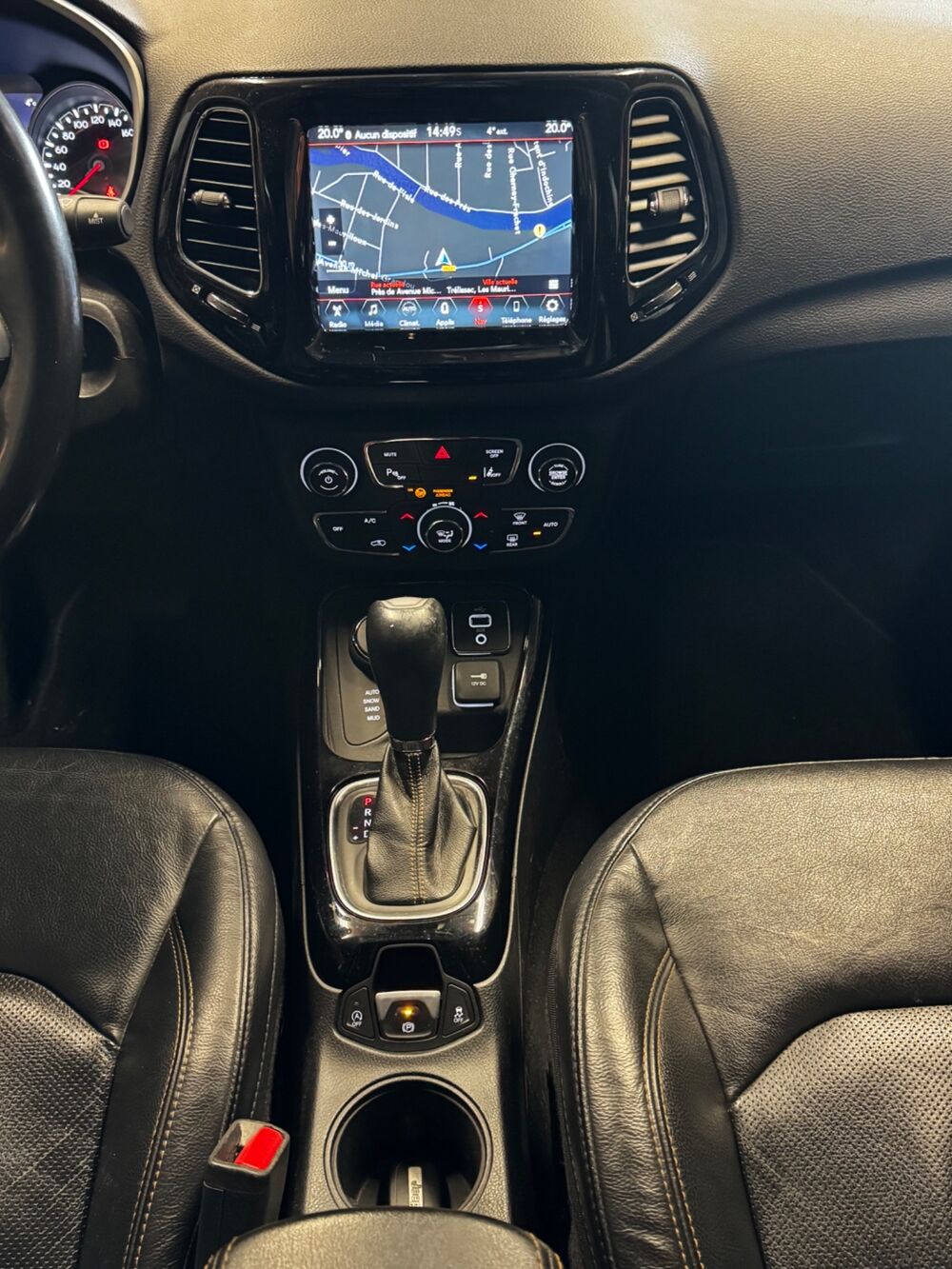 Compass 2.0 MULTIJET 140 Ch LIMITED 4X4 BVA 2017 occasion 24750 Tr&eacute;lissac