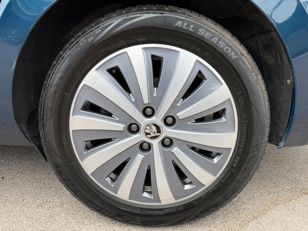 Superb COMBI 1.4 TSI IV 218CH PHEV STYLE DSG BVA 2021 occasion 13700 Marignane