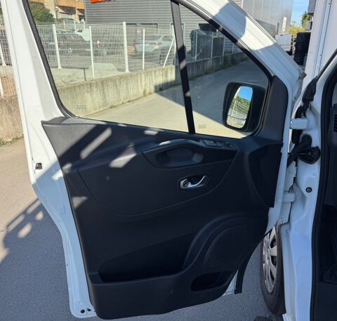 Trafic FOURGON L1H1 1000 KG DCI 95 E6 GRAND CONFORT // ENTRETIEN CO 2019 occasion 34430 Saint-Jean-de-V&eacute;das