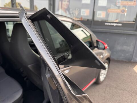 Aygo 1.0 VVTI 70 X-Play X-Shift / CAMERA DE RECUL / CARPLAY / CLI 2021 occasion 26000 Valence
