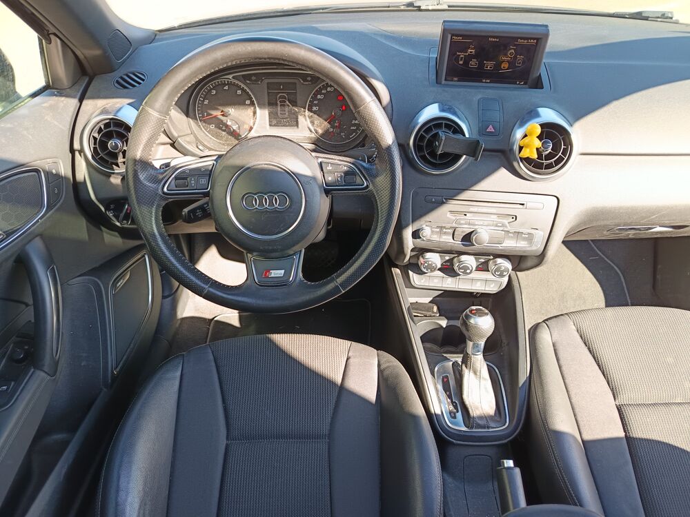 A1 1.4 TFSI 185ch S-LINE S-TRONIC SIEGES F1/ TOIT OUVRANT/BOSE 2011 occasion 69420 Ampuis