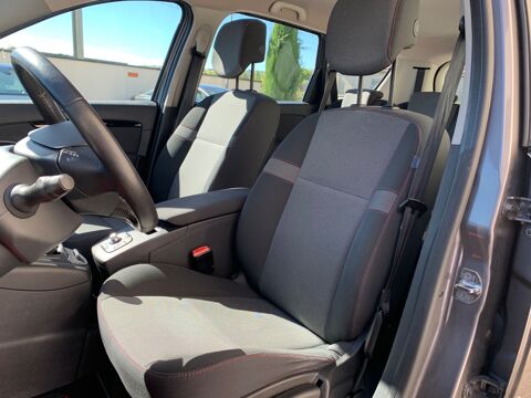 Grand scenic IV 1.6 DCI 130cv ENERGY BUSINESS / 2EME MAIN / ENTRETIEN CONSTR 2014 occasion 69420 Ampuis