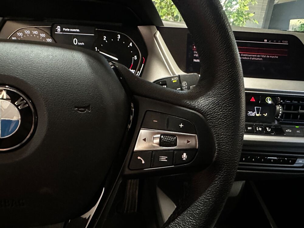 S&eacute;rie 1 1.5 D 116D 116 CH BVA / CARPLAY / RADARS AV & AR / PHARES LE 2021 occasion 29000 Quimper