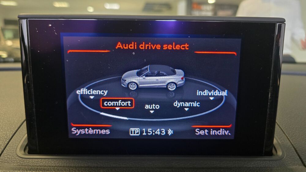 A3 CABRIOLET 2.0 TDI 150 AMBITION LUXE S-TRONIC BVA 2014 occasion 21850 Saint-Apollinaire