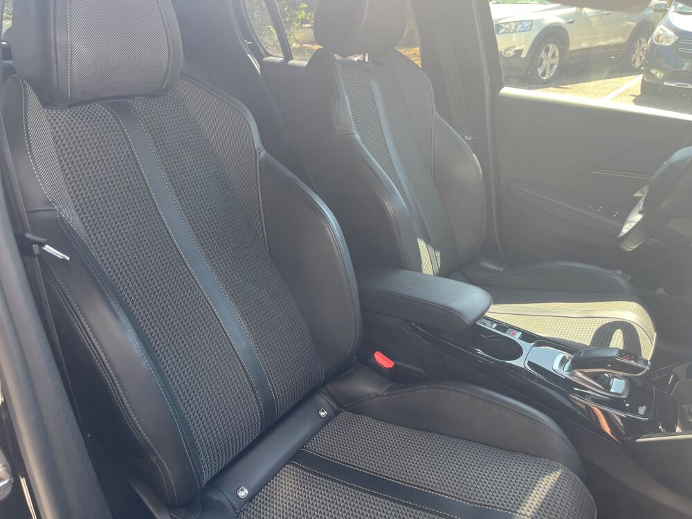 208 1.2L PURETECH 130ch GT - APPLE CARPLAY + CAMERA DE RECUL / M 2021 occasion 38420 Le Versoud
