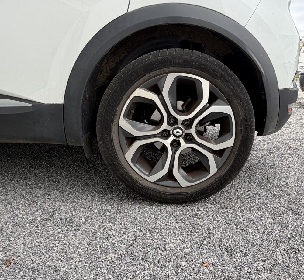 Captur 1.6 E-Tech full hybrid 145ch Techno / Entretien Constructeur 2022 occasion 64122 Urrugne