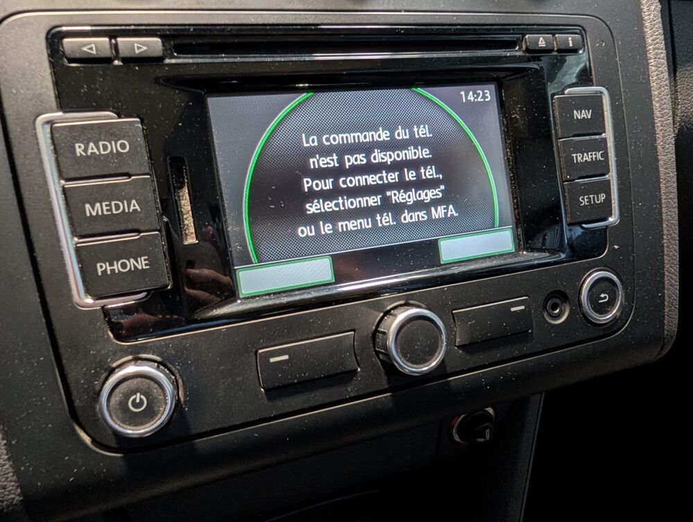 Touran 2 (II) 1.6 TDI 105 ch BUSINESS CONFORT LINE 2012 occasion 65290 Juillan