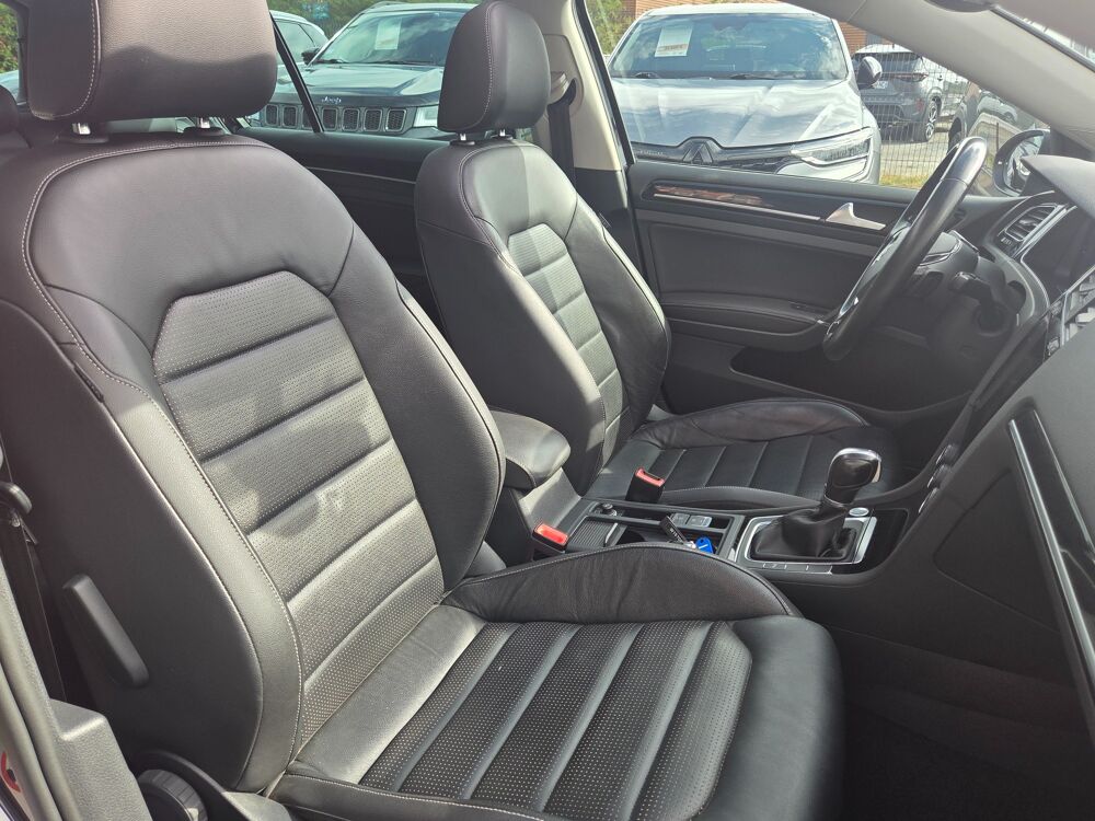 Golf 2.0 TDI 150 Cv CARAT EXCLUSIVE AVEC PACK R-LINE EXTERIEUR DS 2019 occasion 33210 Maz&egrave;res