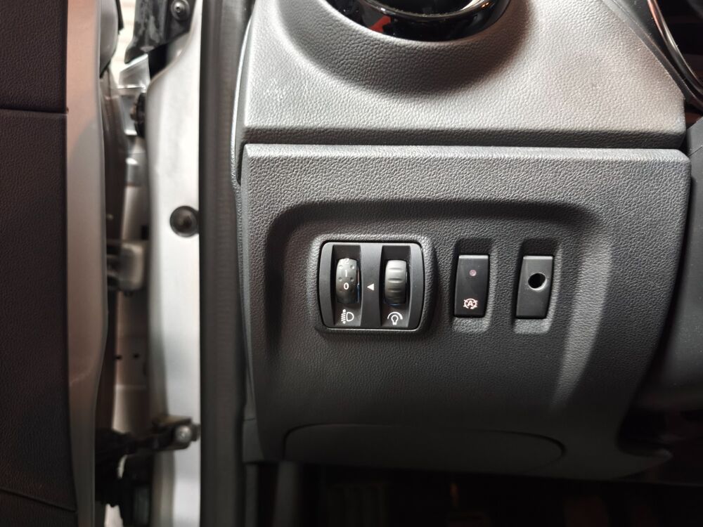 Captur 0.9 TCE 90 BUSINESS PREMIERE MAIN 2020 occasion 60740 Saint-Maximin