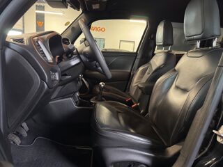 Renegade 1.6 MULTIJET 130 Ch - 80TH ANNIVERSAIRE 2WD 2021 occasion 79000 Niort