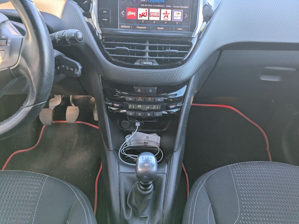 208 GENERATION-I 1.2 110ch COURROIE RENFORCEE PREMIERE MAIN ATTE 2019 occasion 69420 Ampuis