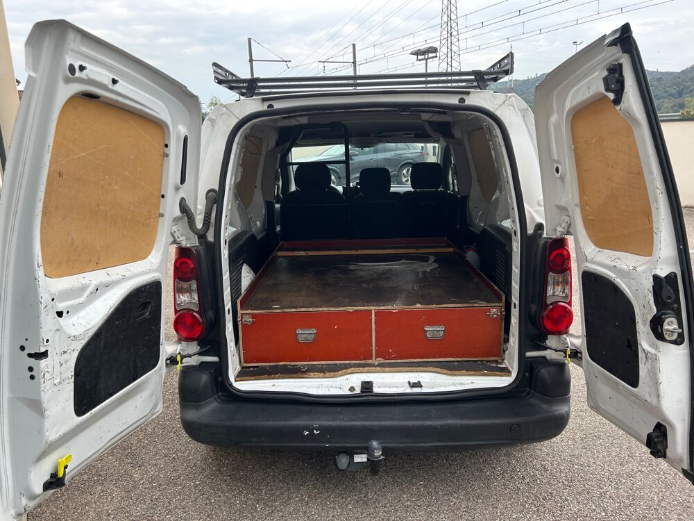 Berlingo GENERATION-II FOURGON 1.6 BLUEHDI 100ch L1 M CLUB 2018 occasion 69420 Ampuis