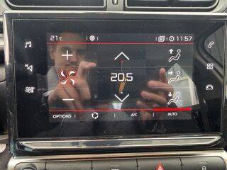 C3 SOCIETE 2 PLACES 1&Egrave;RE MAIN 100Ch - TVA RECUPERABLE - CARPLAY 2021 occasion 27000 &Eacute;vreux