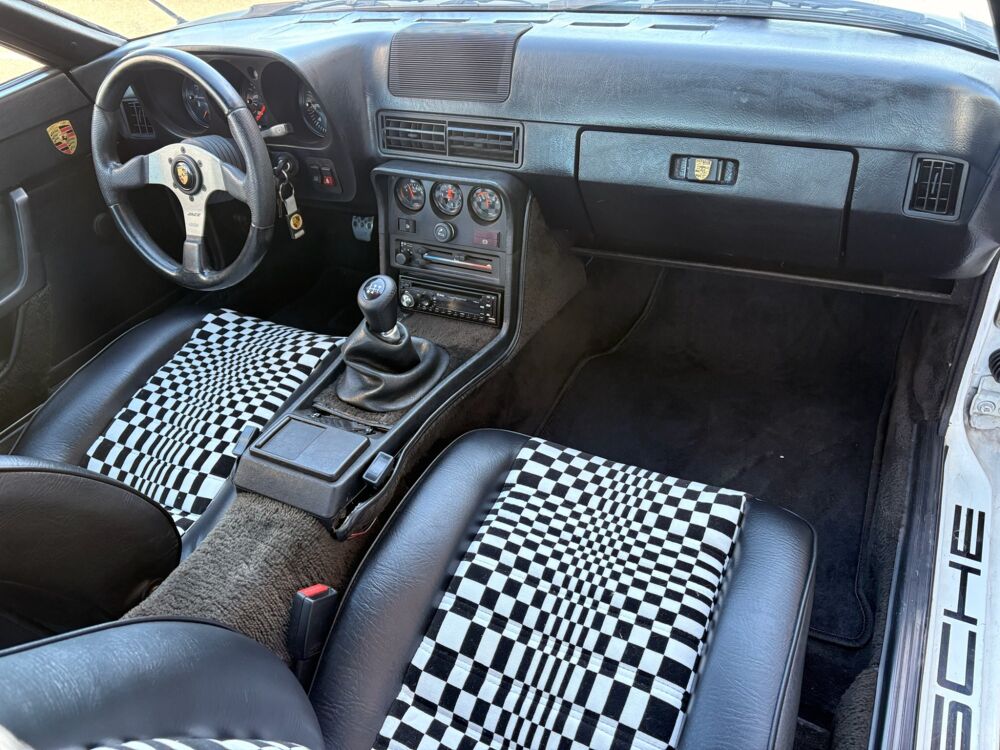 924 2.0 125 ch 1982 occasion 64320 Idron