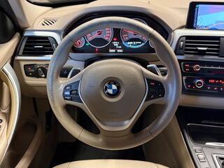 S&eacute;rie 3 2.0 320 D 184 CH LUXURY XDRIVE BVA / ATTELAGE 2013 occasion 24750 Tr&eacute;lissac