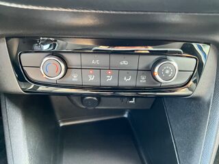 Corsa 1.2 T 100 Ch ELEGANCE BUSINESS BVA / DETECTEUR D'ANGLE MORT 2022 occasion 17000 La Rochelle