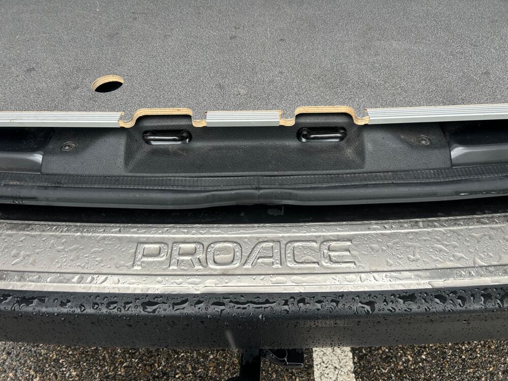 Proace FOURGON 2.0L 140ch H1L1 TECHNO MC24 + ATTELAGE + CARPLAY + C 2025 occasion 38420 Le Versoud