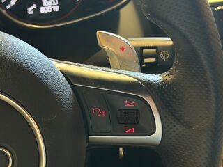 R8 COUPE 5.2 FSI 550 Ch V10 PLUS QUATTRO S-TRONIC BVA 2013 occasion 24750 Tr&eacute;lissac