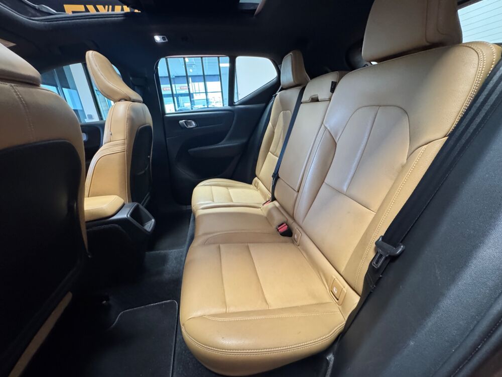 XC40 2.0 D3 150 INSCRIPTION LUXE 2WD GEARTRONIC BVA 2018 occasion 83600 Fr&eacute;jus