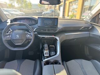 3008 GENERATION-II 1.2 PURETECH 130CH ALLURE EAT BVA START-STOP 2022 occasion 13700 Marignane