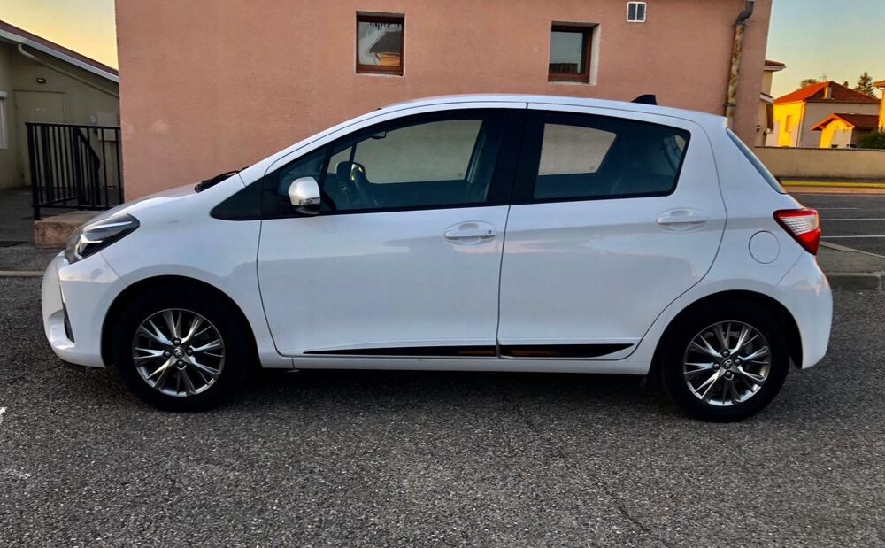 Yaris 1.5 VVTI 110 DYNAMIC 2018 occasion 26000 Valence