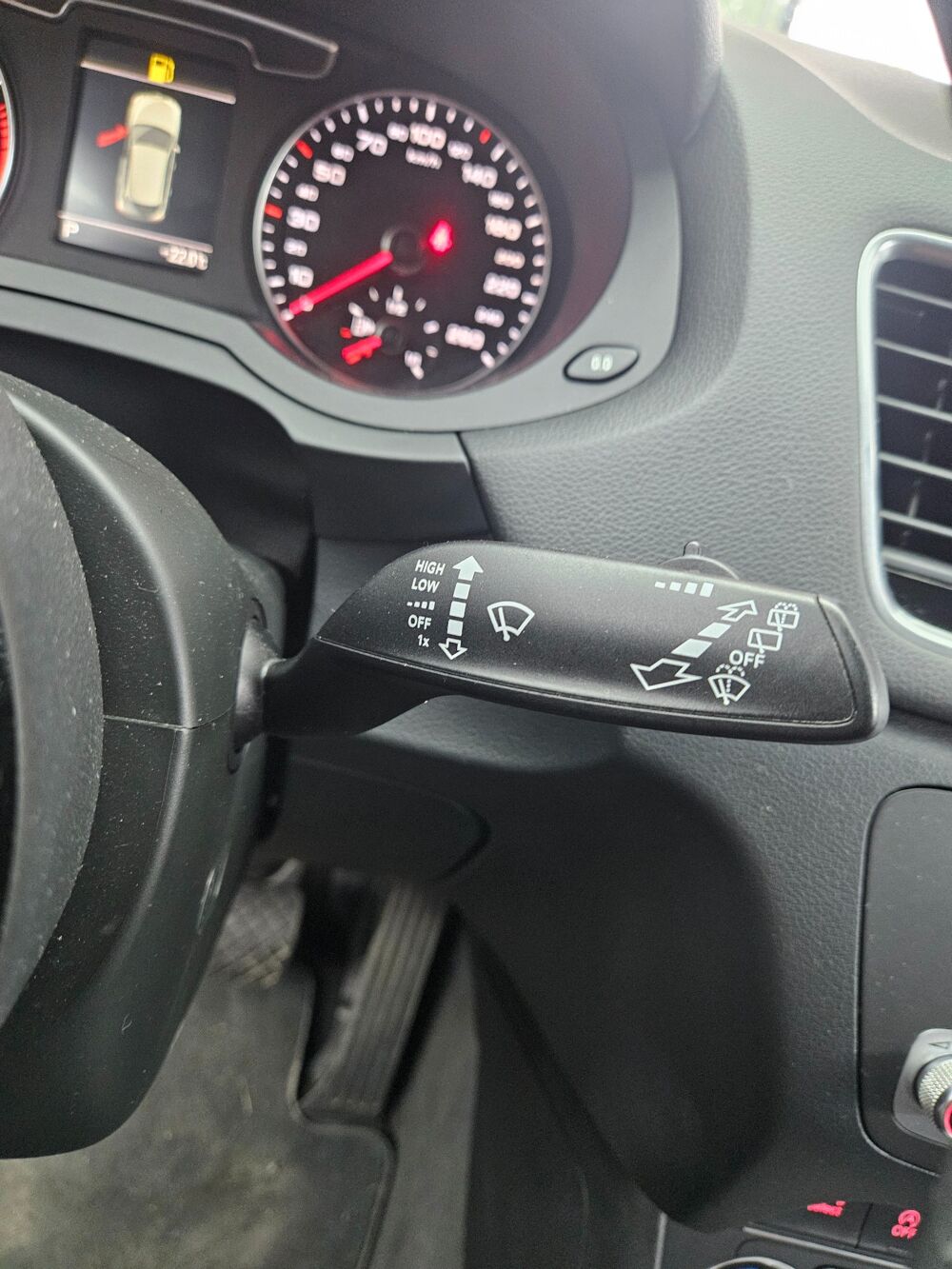 Q3 2.0 TDI 150 S-LINE S-TRONIC BVA 2016 occasion 38590 Saint-&Eacute;tienne-de-Saint-Geoirs