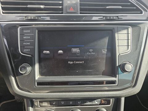 Tiguan 2.0 TDI 150 BLACK R-LINE 4MOTION DSG BVA 2017 occasion 38590 Saint-&Eacute;tienne-de-Saint-Geoirs