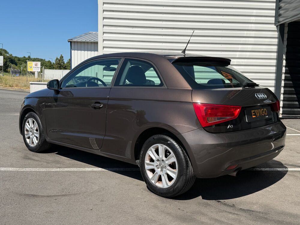 A1 1.6 TDI 105ch BUSINESS LINE 2010 occasion 17100 Saintes