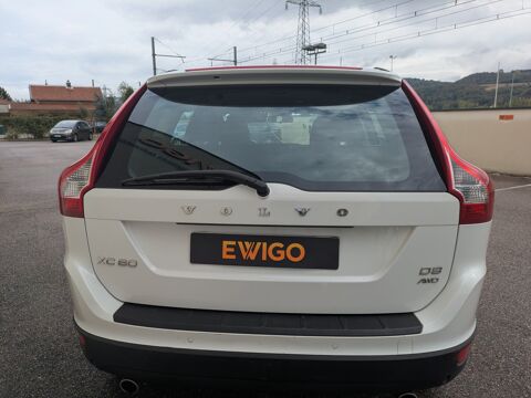 XC60 2.4 D3 165cv KINETIC AWD / PREMIERE MAIN / ATTELAGE / RADAR 2011 occasion 69420 Ampuis