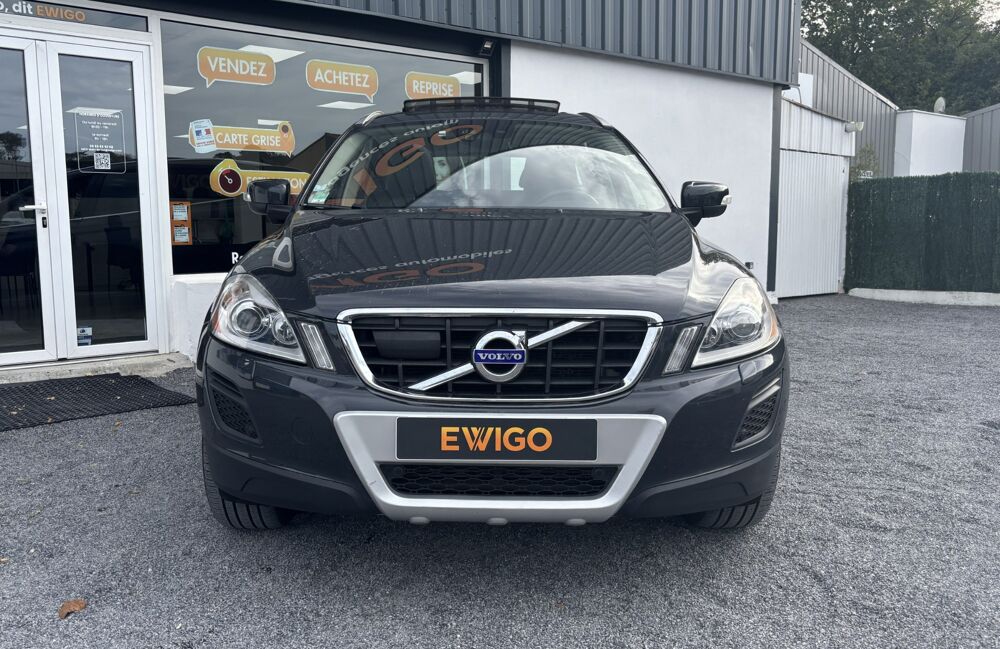 XC60 2.4 D5 215ch AWD XENIUM GEARTRONIC BVA / TOIT OUVRANT / DIST 2012 occasion 64122 Urrugne