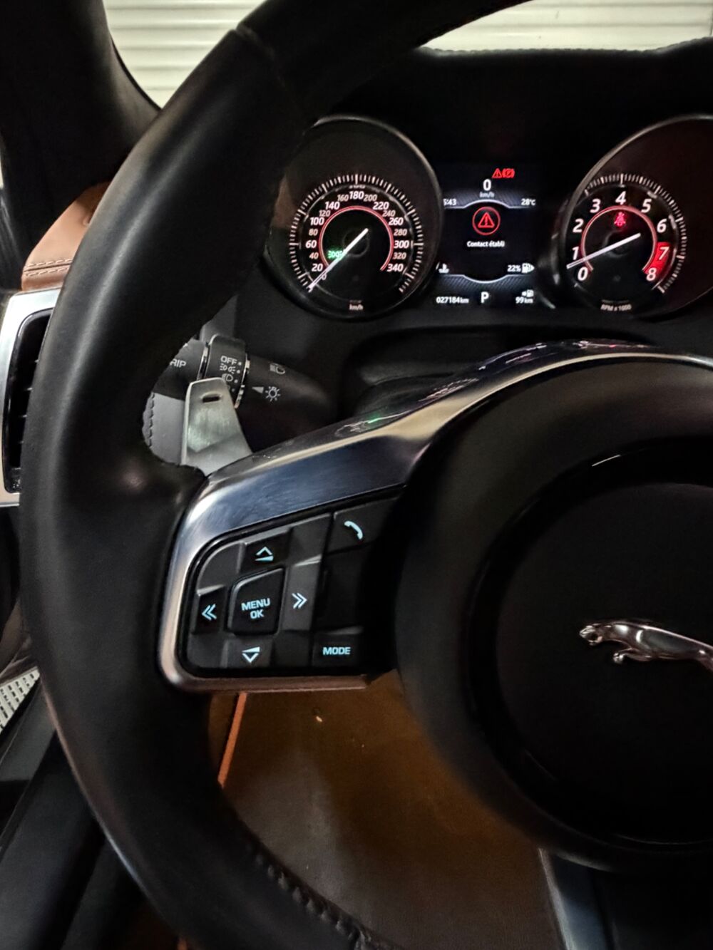 F-Type (2) COUPE 5.0 575CH SVR AWD BVA FREIN CERAMIQUE NO FAP 2017 occasion 60740 Saint-Maximin