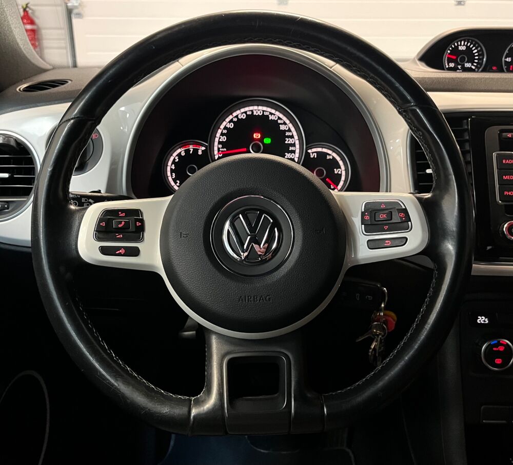 COCCINELLE II BEETLE CABRIOLET 1.2 TSI 105CH VINTAGE - DSG7/ BVA 2013 occasion 33260 La Teste-de-Buch