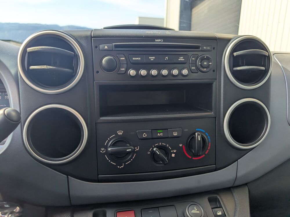 Berlingo MULTISPACE 1.6L 90ch / TRANSPORT PMR / TPMR / 4 PLACES + 1 2008 occasion 38420 Le Versoud