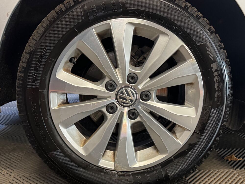 Golf 1.6 TDI 115Ch- BLUEMOTION DISTRIBUTION 2025 - INJECTEUR 2025 2018 occasion 79000 Niort