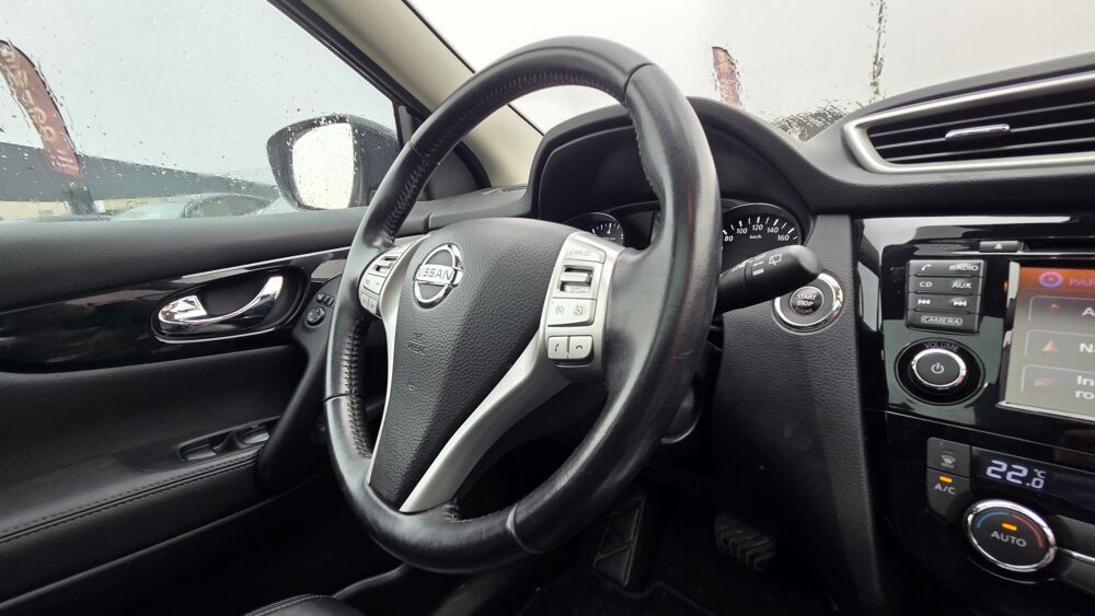Qashqai 1.2 DIGT 115ch TEKNA 2WD X-TRONIC - CAMERA 360 - TOIT PANO - 2015 occasion 27000 &Eacute;vreux